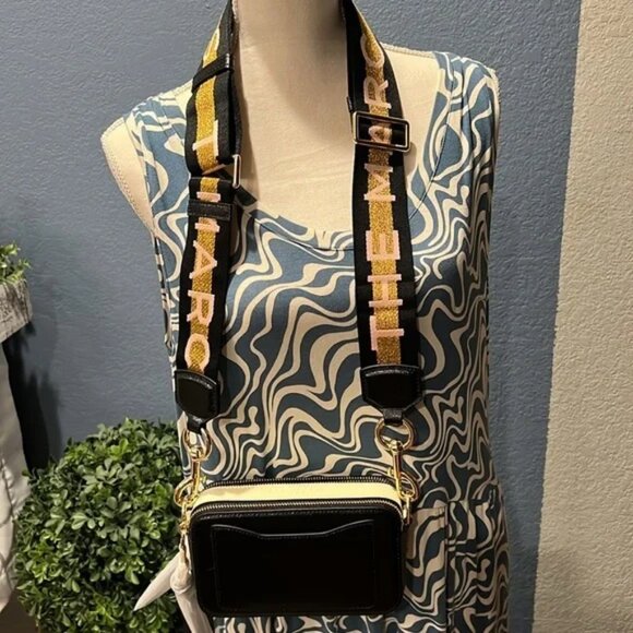 NEW Marc Jacobs the SNAPSHOT Crossbody Bag Black